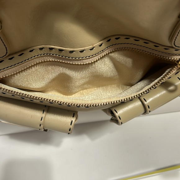 BADGLEY MISCHKA cream color travel tote bag - Picture 8 of 16